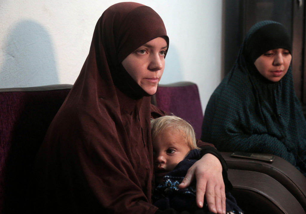 Attempts to anticipate terrorist returnees: German woman who fought alongside ISIS arrested