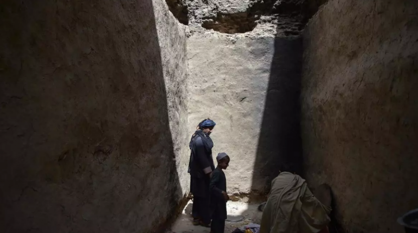 Afghan War Displaced Settle in the Ruins of a Lost City