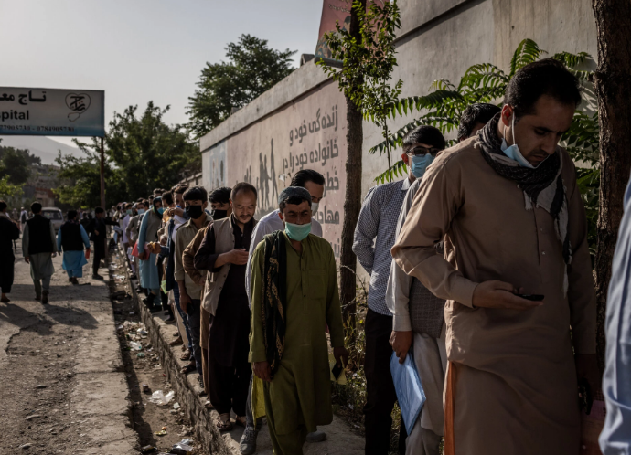 As Fears Grip Afghanistan, Hundreds of Thousands Flee