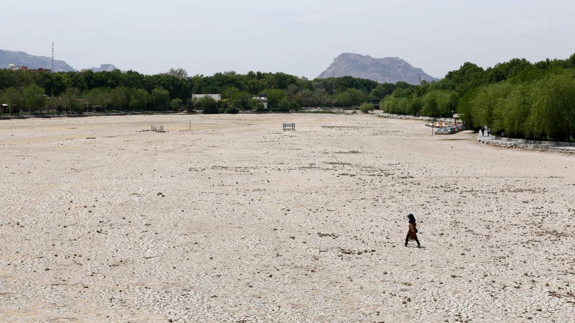 Iran fast running out of water, says exiled expert after deadly protests