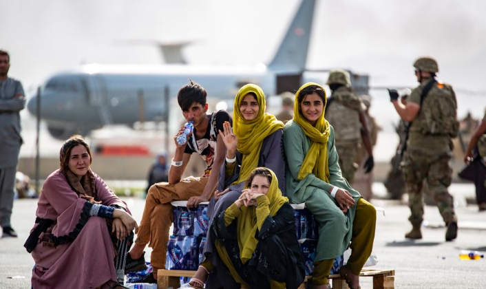 Thousands besiege Kabul airport in frantic attempt to flee Taliban