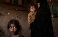 As Afghanistan Sinks Into Destitution, Some Sell Children to Survive