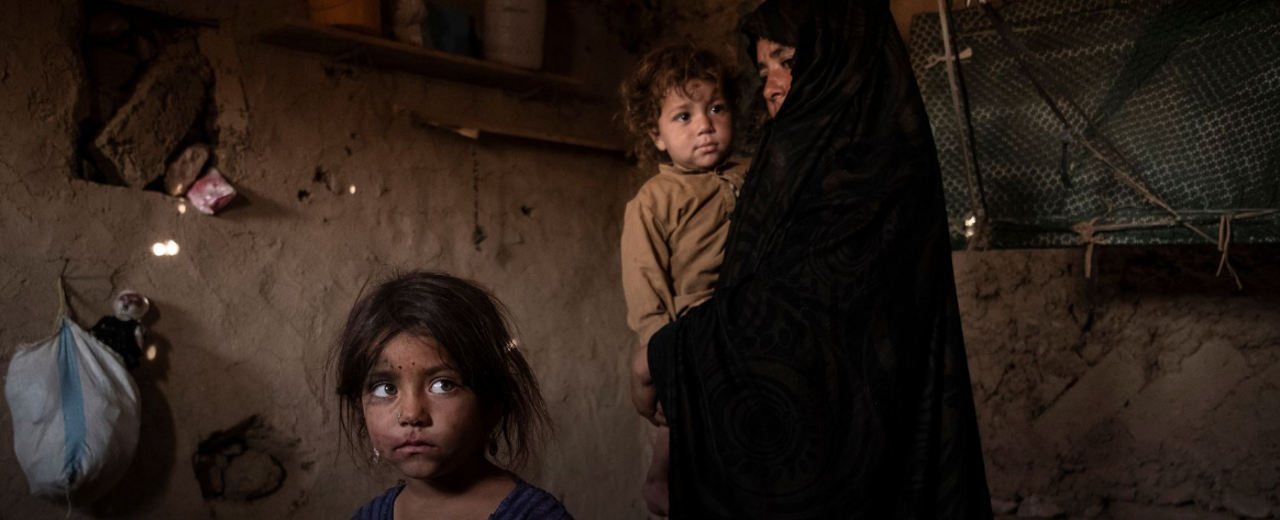 As Afghanistan Sinks Into Destitution, Some Sell Children to Survive