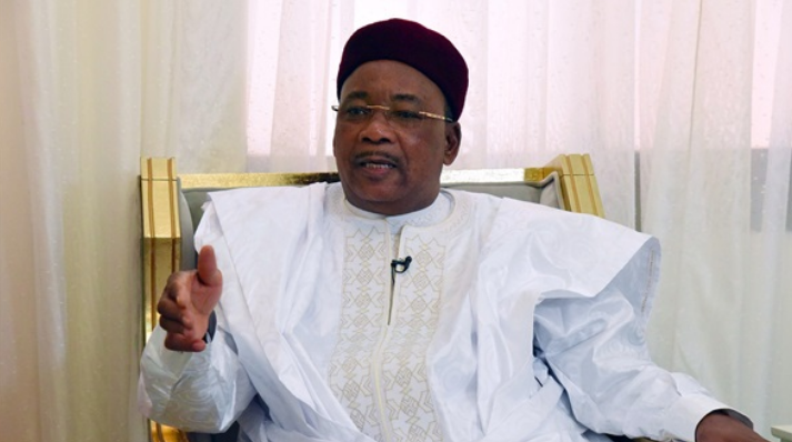 Niger president sounds the alarm over arms smuggling from Libya