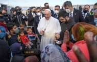 Pope Francis Calls On Europe to Welcome Migrants During Refugee Camp Visit