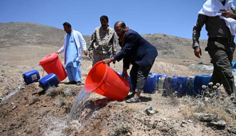 Afghan agents pour 3,000 litres of alcohol into Kabul canal amid crackdown